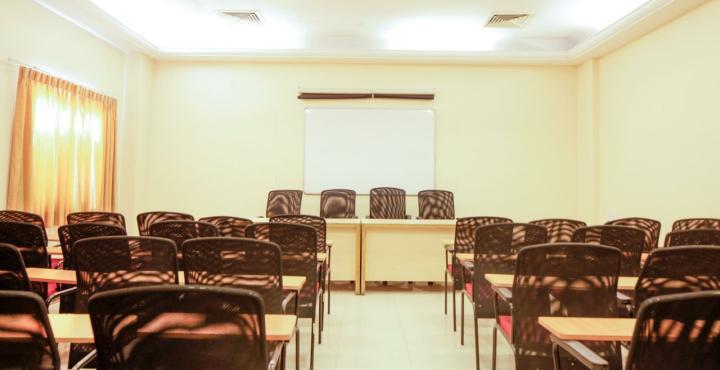 Oyo 15781 Shree Adiga Residency Hotel Bangalore Luaran gambar