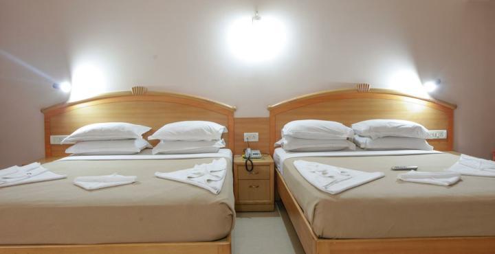Oyo 15781 Shree Adiga Residency Hotel Bangalore Luaran gambar