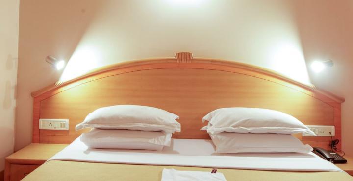 Oyo 15781 Shree Adiga Residency Hotel Bangalore Luaran gambar
