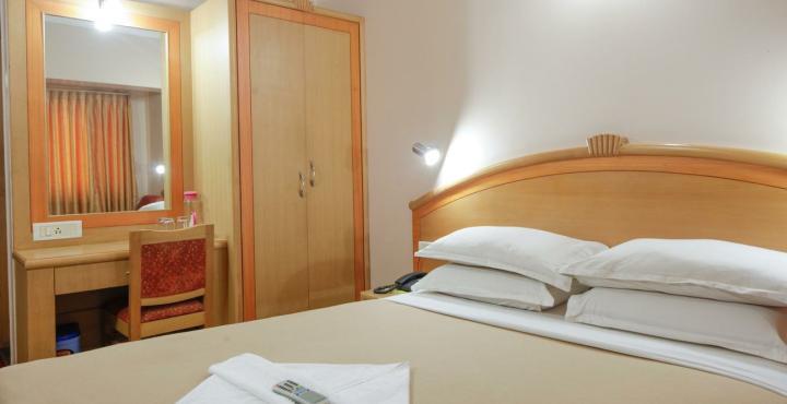 Oyo 15781 Shree Adiga Residency Hotel Bangalore Luaran gambar